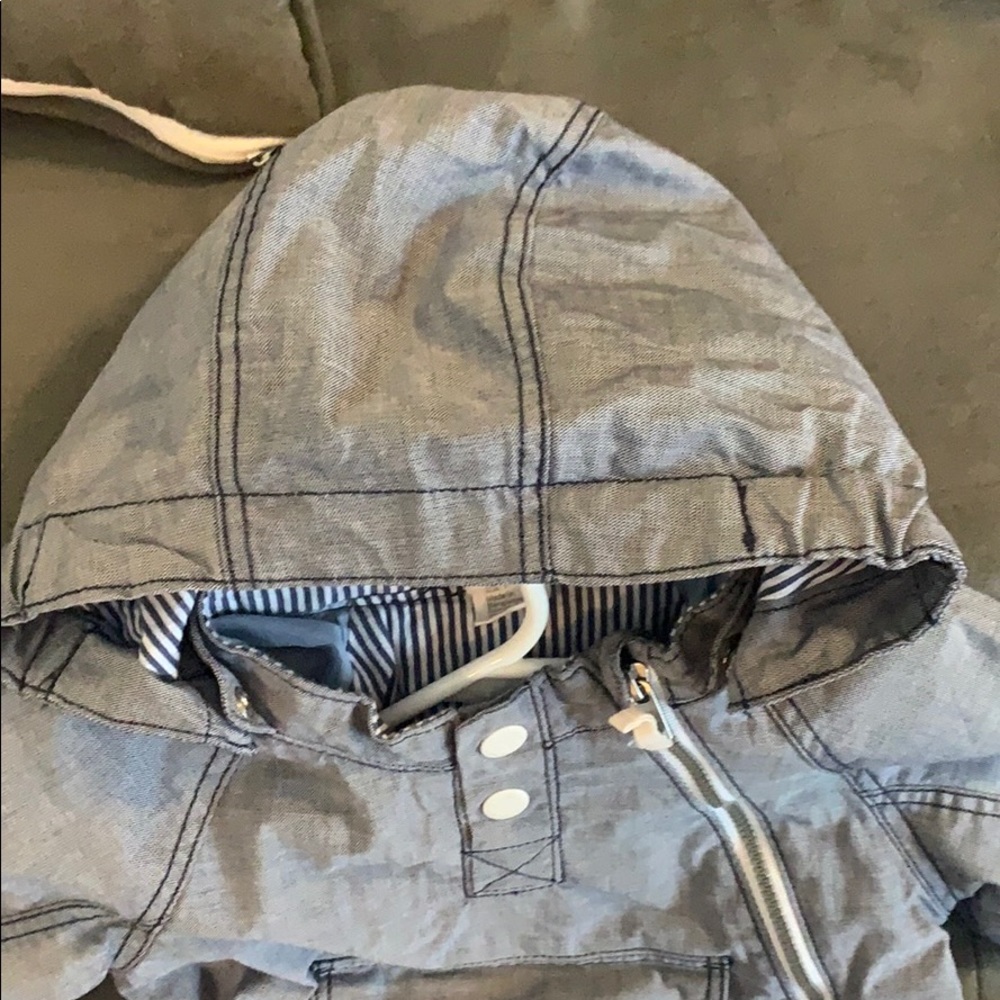 Gray jacket - Picture 2 of 4